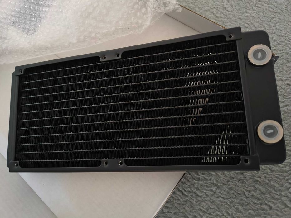 Radiator sistem racire cu apa PC