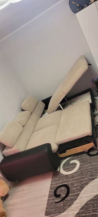 Colțar extensibil și cu lada!