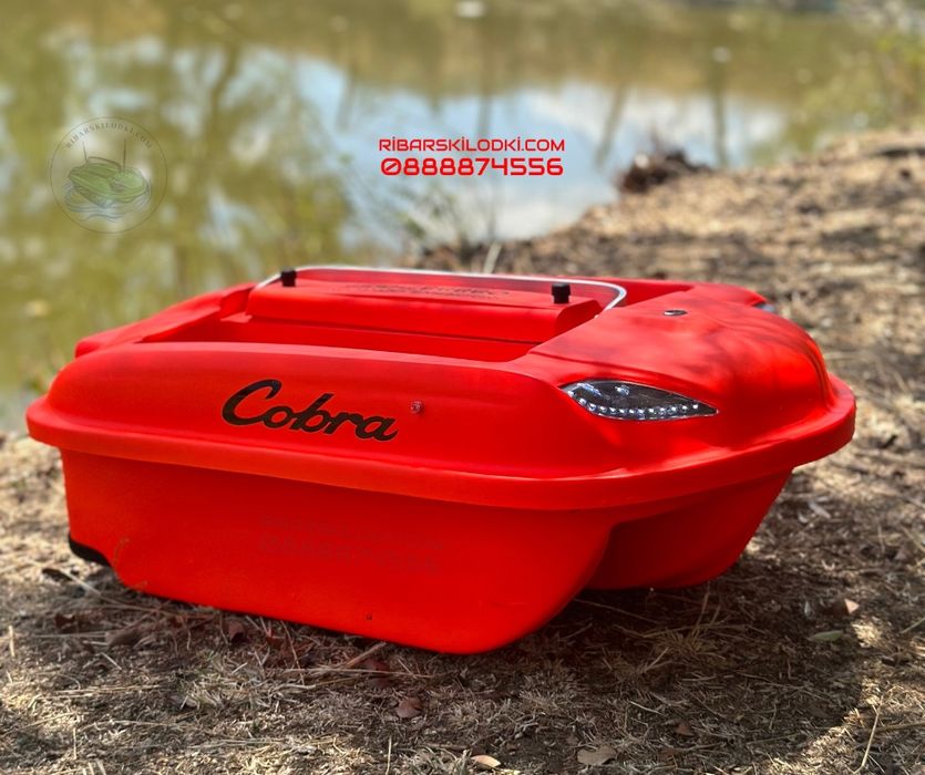 Лодка за захранка COBRA с 3 години гаранция