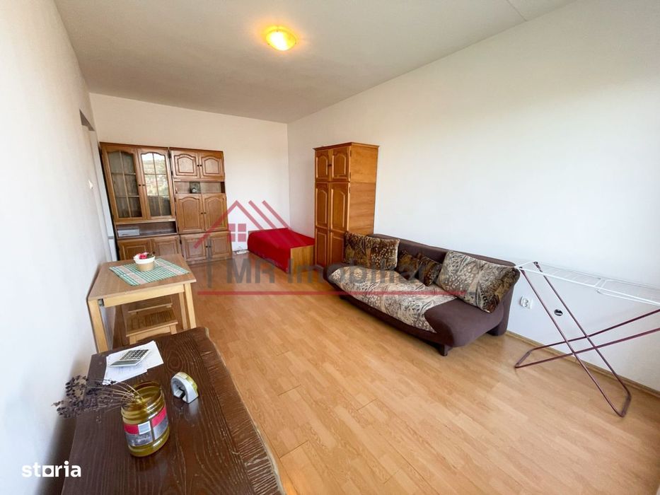 1 camera, decomandat, 45 mp, cartier GRUIA, zona Parcul Cetatuia, CFR
