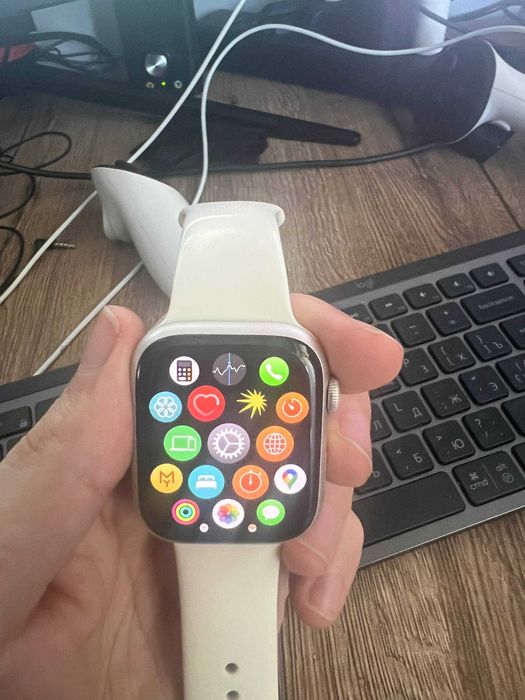 Apple Watch Series 7, 45мм Смарт часы