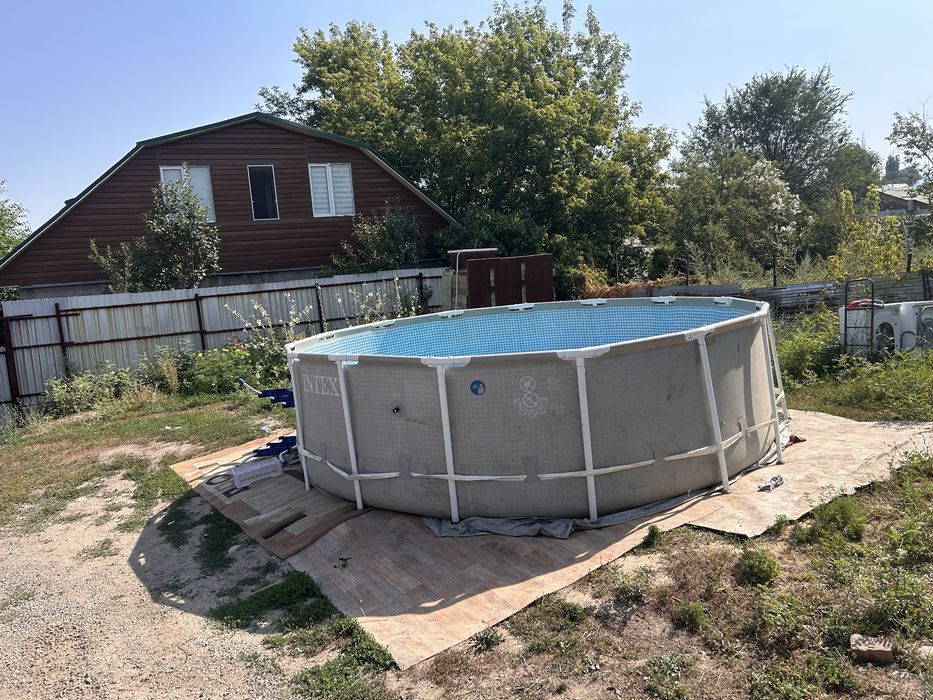 Продам бассейн каркасный интекс 122*400