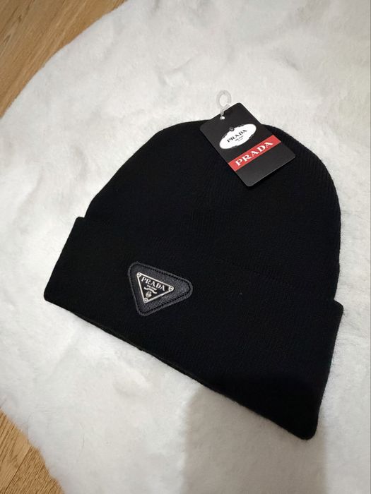 Fes unisex nou cu eticheta