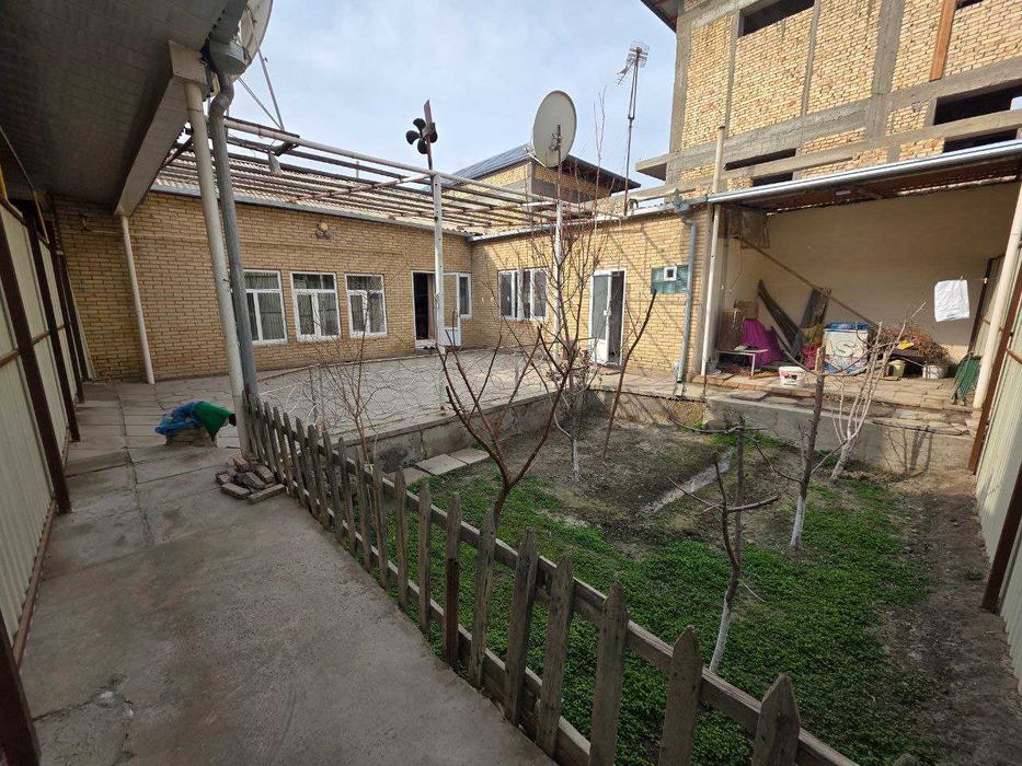 Продаётся участок 2,3 соток Ор-р Северный