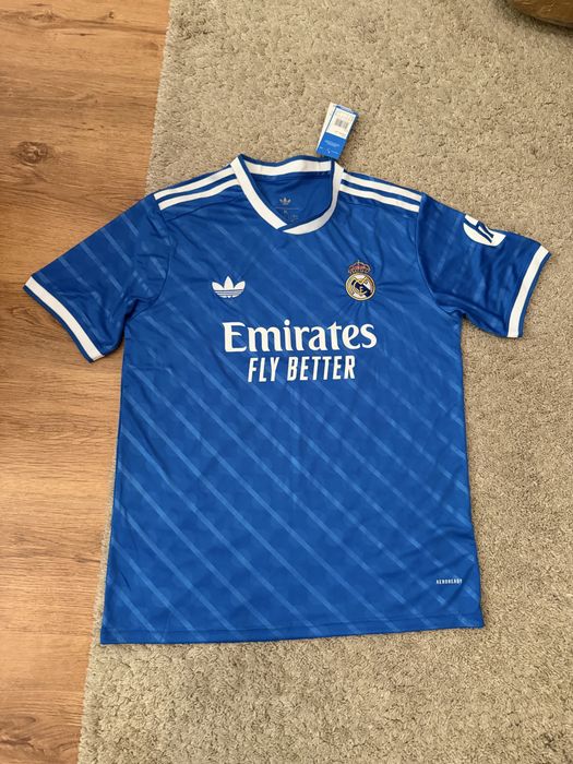 Tricou real madrid