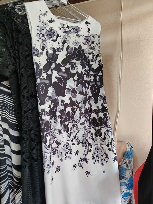 Дрехи на едро и дребно. Всичко е ново