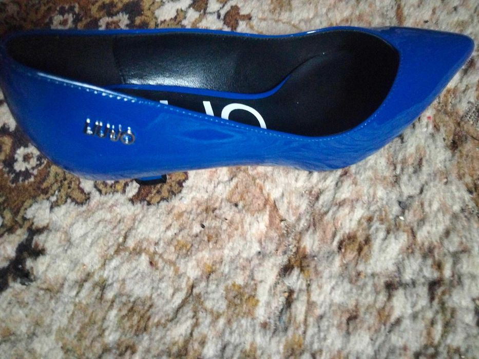 Pantofi Liu Jo mărimea 37 noi