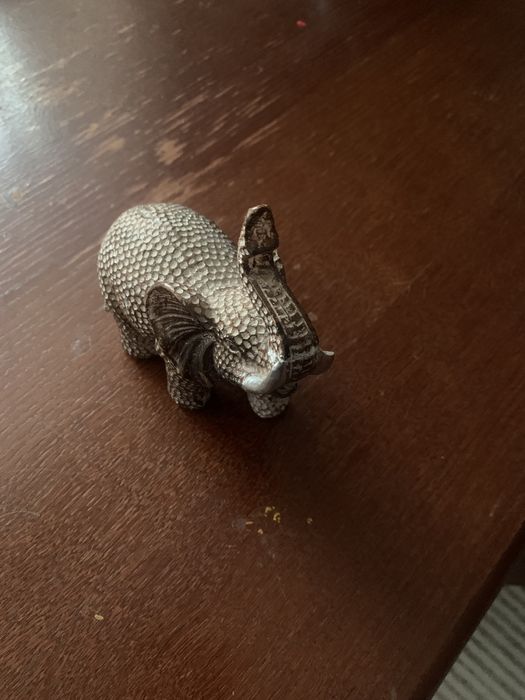 Красивый слон, высота 25см