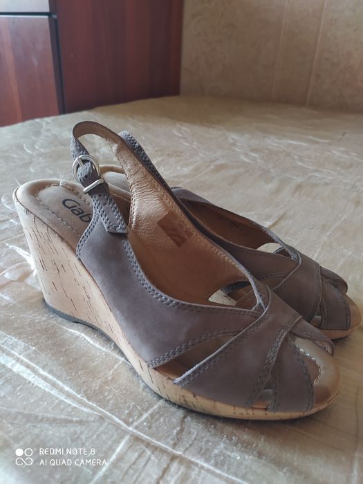 Босоножки женские