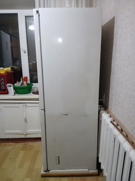 Продам б/у холодильник