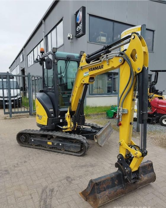 Inchiriez miniexcavator ,buldoexcavator , dumper, sapaturi, fundatii,