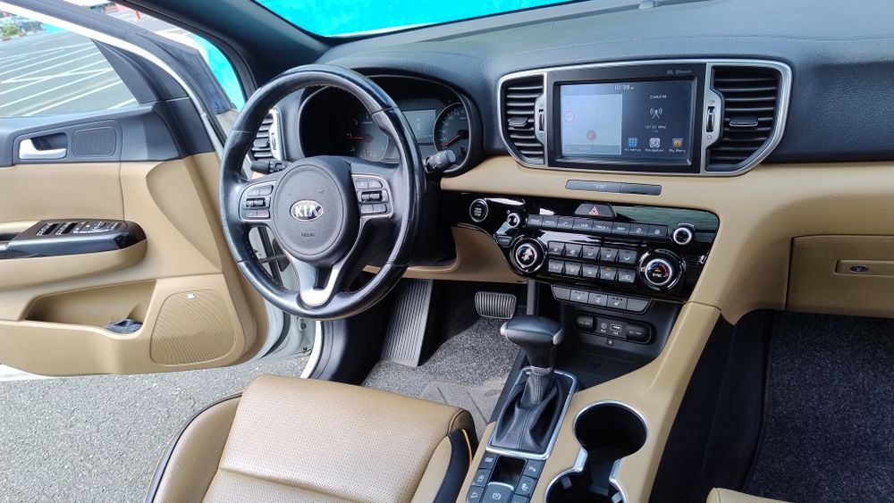 Kia Sportage Premium, 1.7 CRDI, cutie automata, trapa panoramica