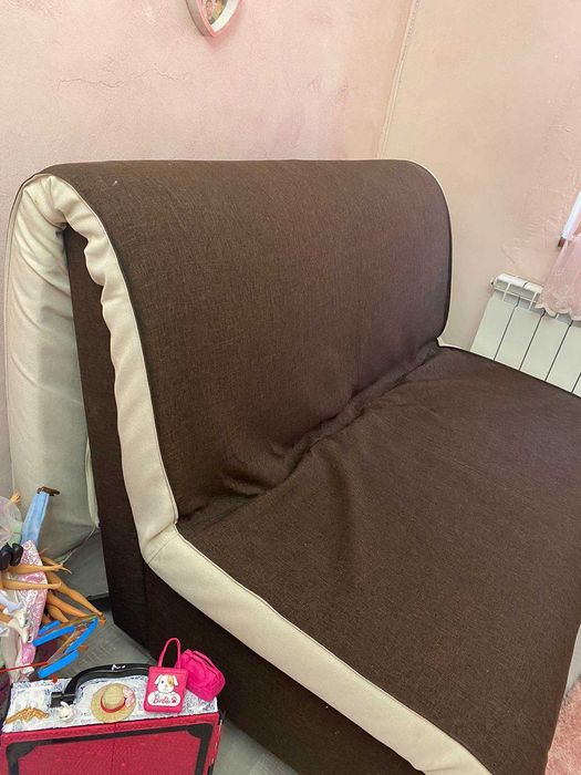 Разтегателен диван