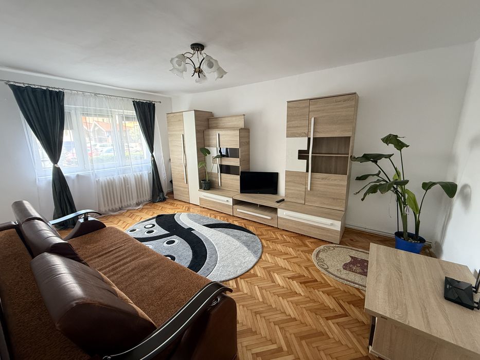 Închiriez apartament Sibiu, str. Maramureșului