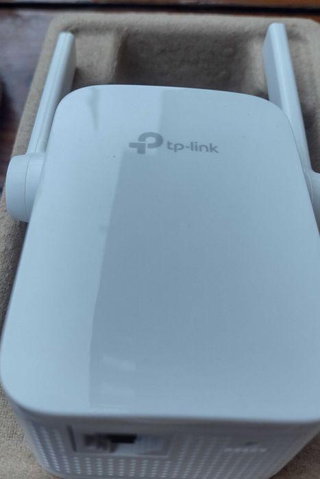 WiFi усилвател TP-LINK модел AC750 dual band 433mhz на 5Ghz  300mhz 2,4