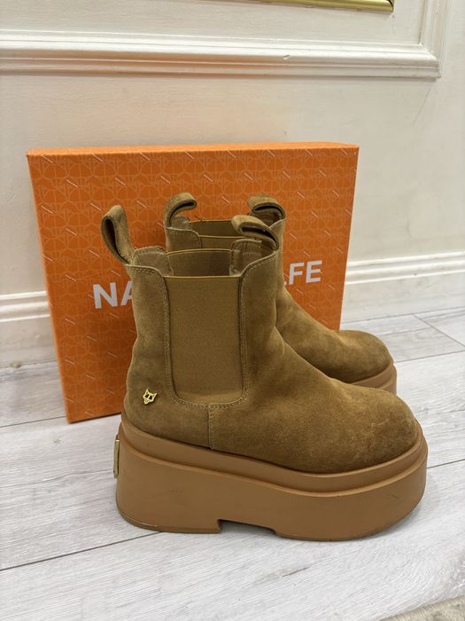 Naked Wolfe қыстық етік сатылады