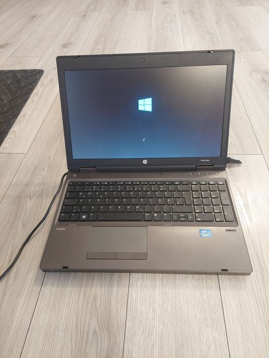 Vand Lot de 8 Laptopuri