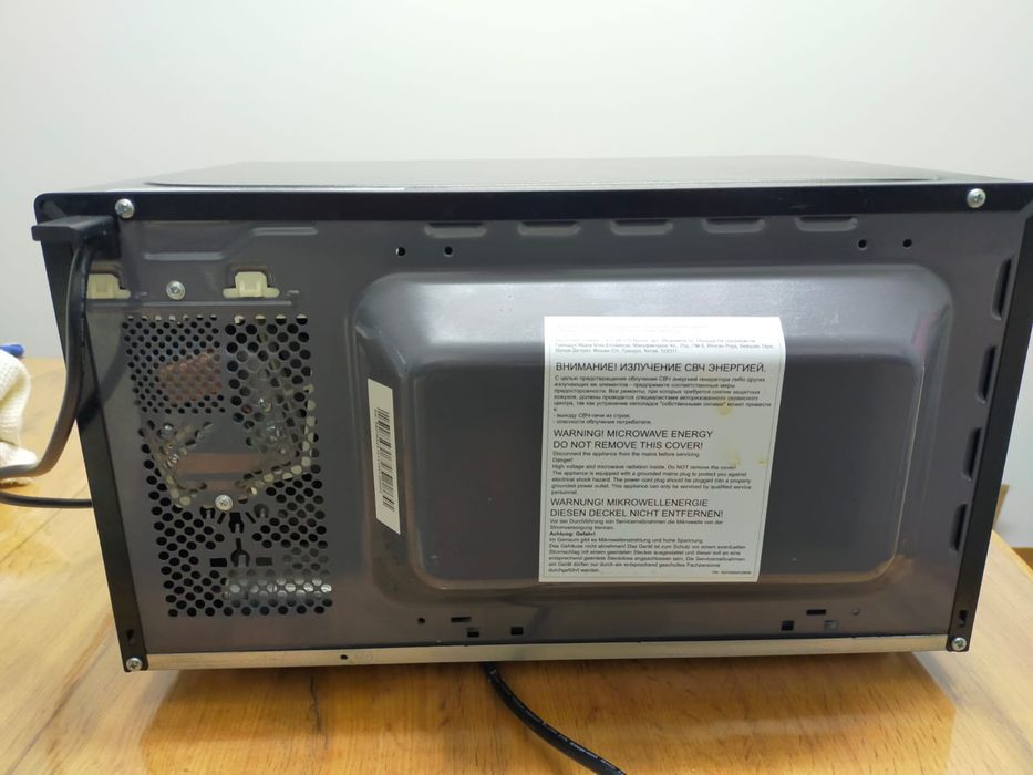 Микроволновка Hansa