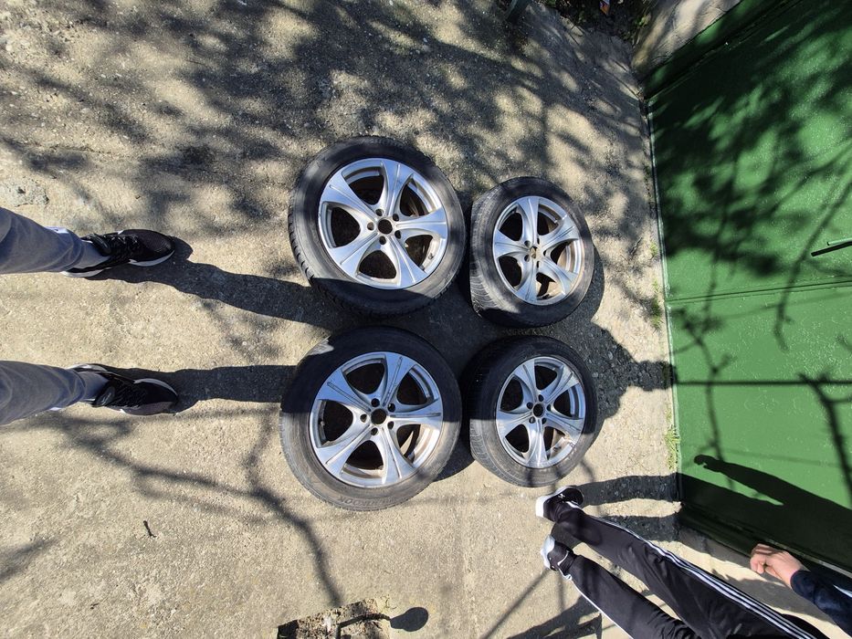 Vând jante aluminiu