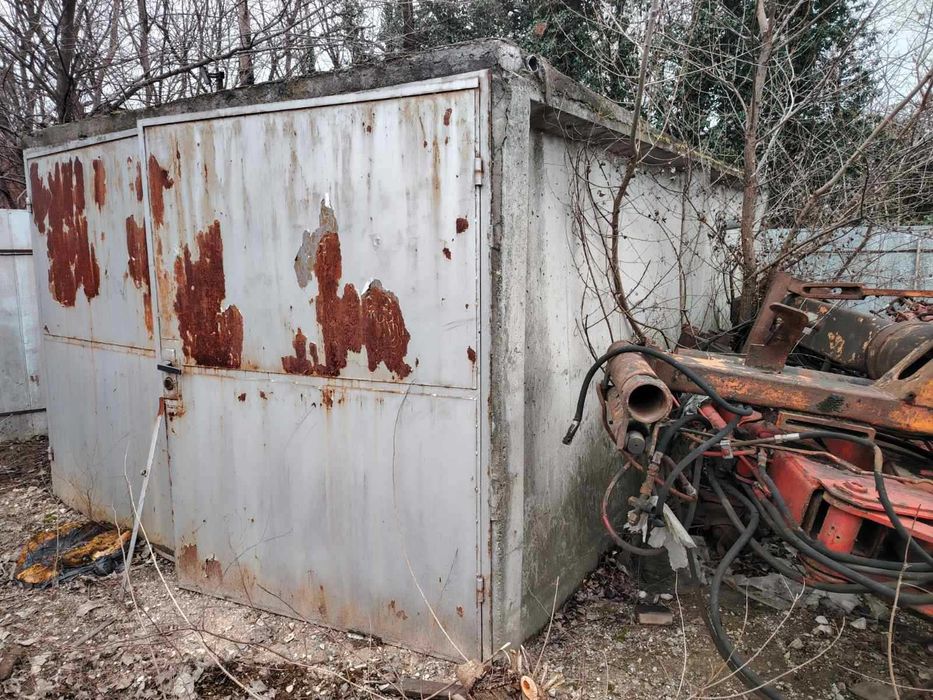 Бетонен гараж 20 кв.м.