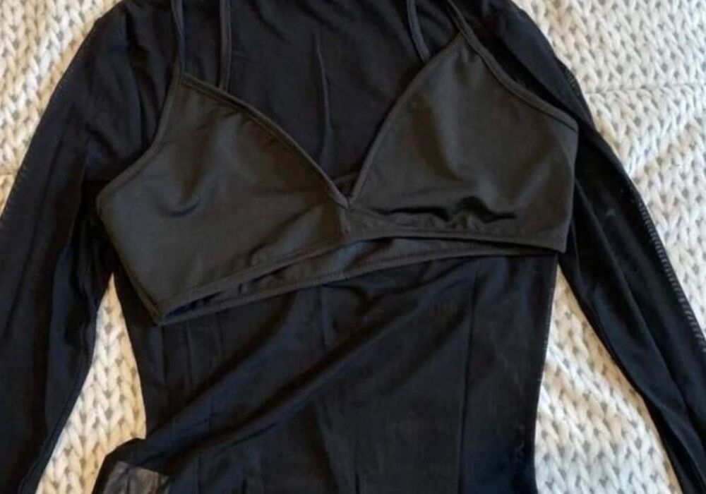 Нова черна прозрачна блуза с бюстие