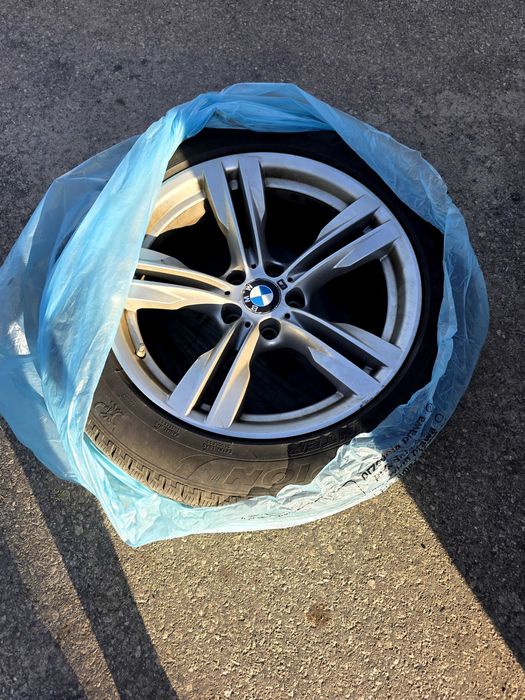Джанти 19ки спорт пакет М оригинални със зимни гуми , BMW F15
