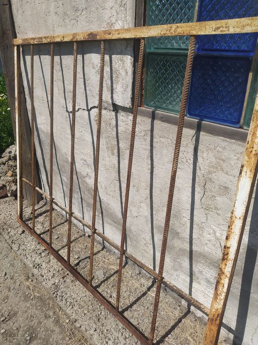 Продам решётку железную б/у