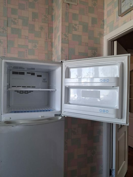 Продам холодильник.