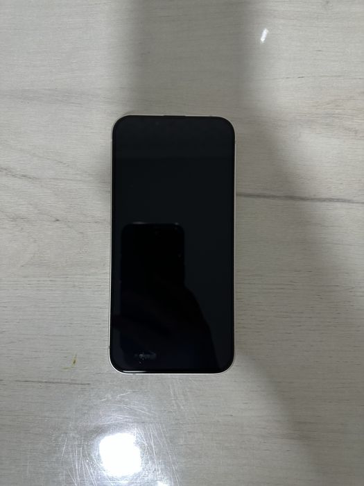 Продам айфон 13