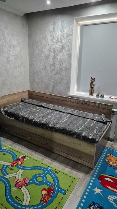 Кровать подростковая