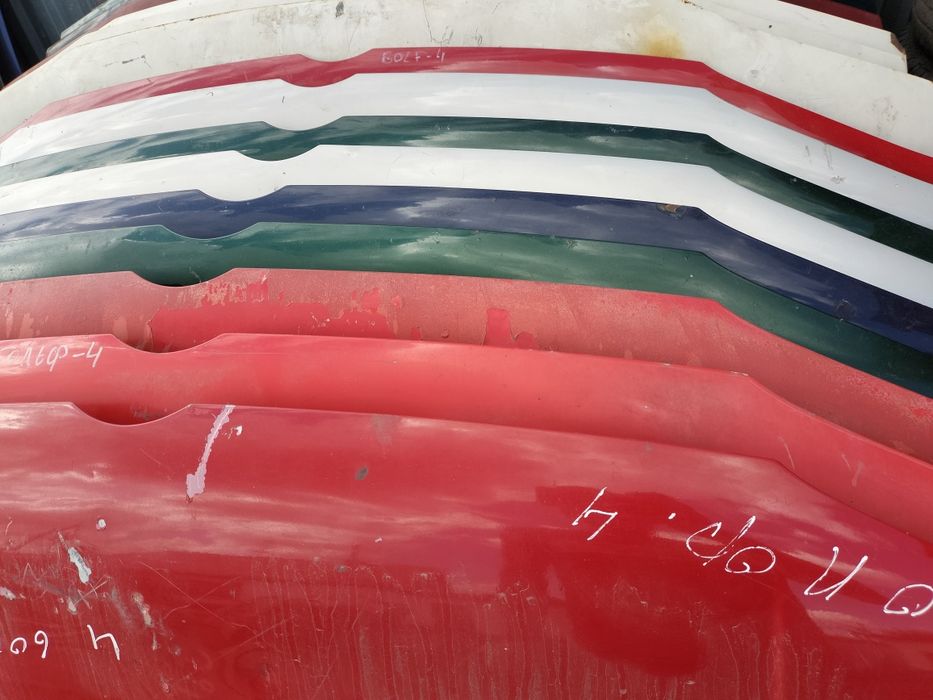 Капот на Фольксваген гольф 4