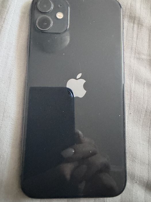 Продам айфон 11/128 черный