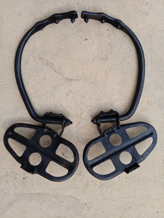 Продается кокти дерево и бетон