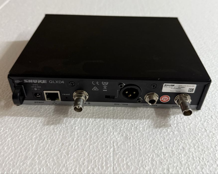 Vand risiver Shure QLXD4 ( Made in Mexico )
