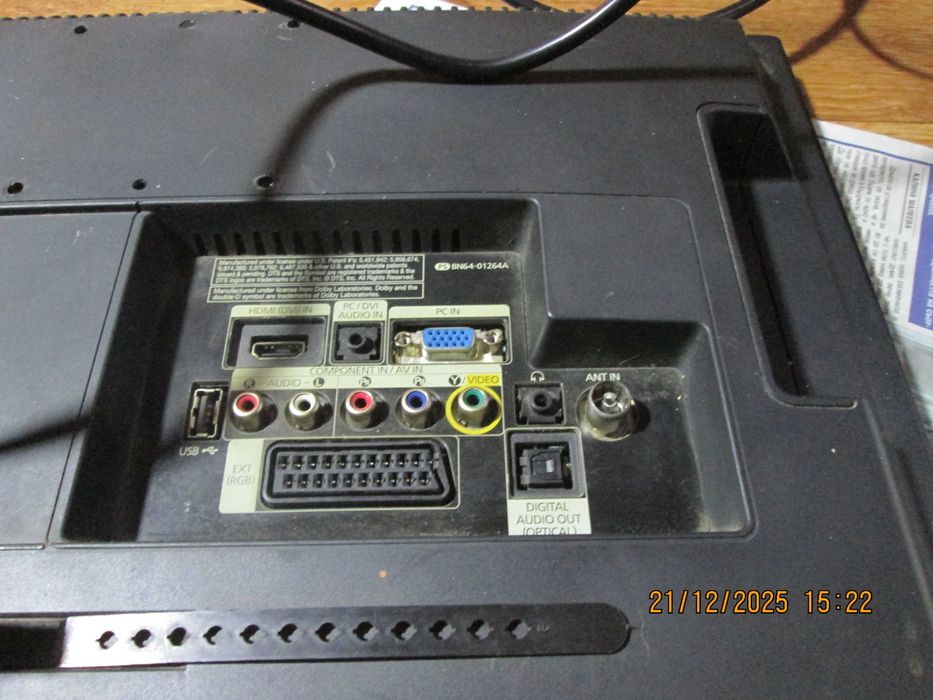 телевизор - samsung - 19 инча