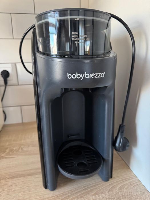 Aparat de lapte bebe Baby Brezza