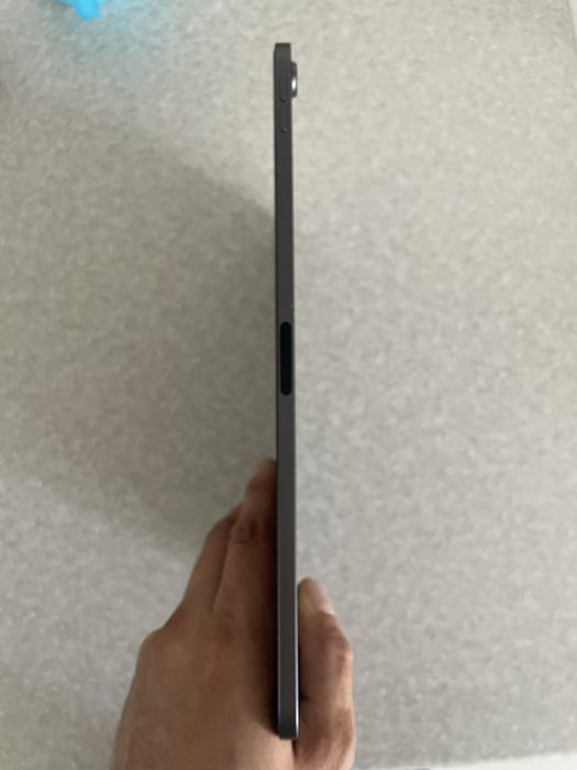 Продаю Ipad air 5 M1