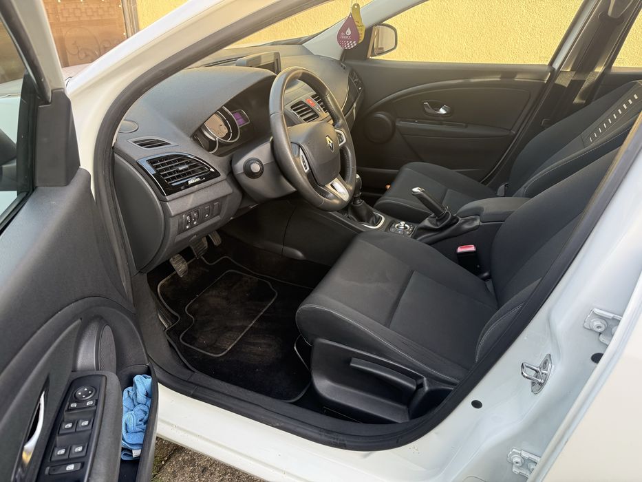 Renault megane 3 1.5dci 110 cai Euro 5