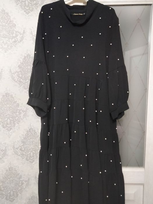 Продам шикарное платье и комбинезон