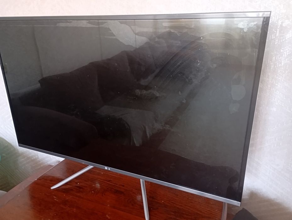 Телевизор на запчасти