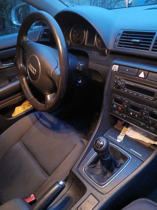 Vând Audi A4 2003