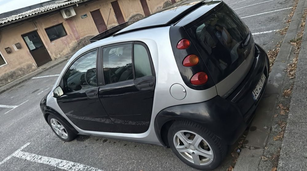 Vand/schimb cu Logan/Duster - SMART Forfour Automat/ panoramic/ 1.5