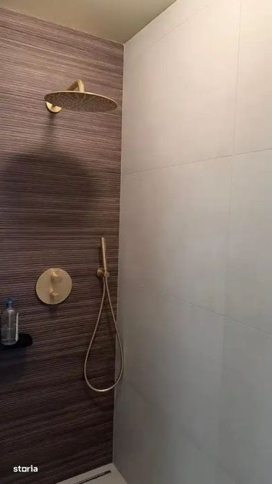 Casa individuala, 302 mp, teren 800 mp, zona Marginea