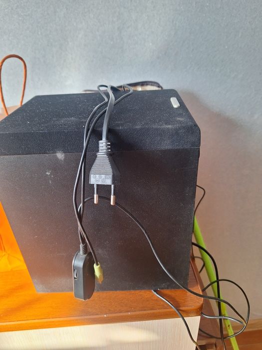 Продам колонку aux