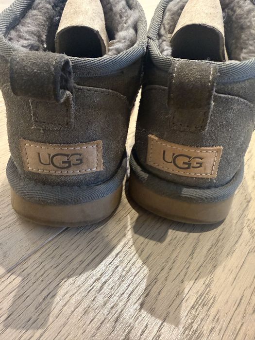 Ugg verzi mini 37