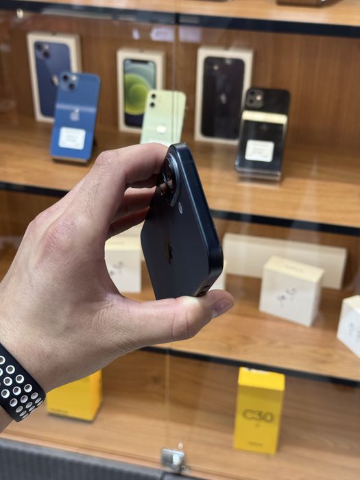 Продам IPhone 16, 256GB