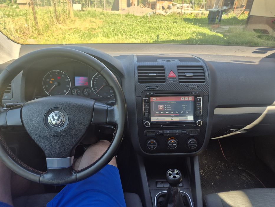 Vând Golf 5 din 2007