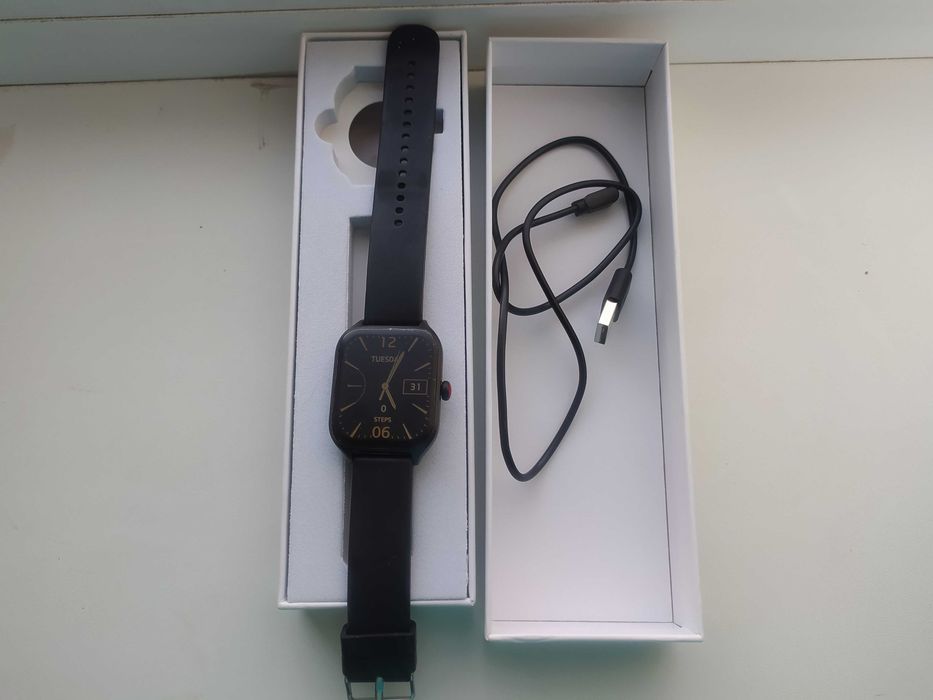 часы электронные наручные