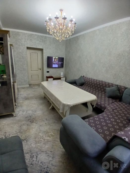 Яккасарай.Продам 3х комн квартиру в центре. 78кв/м  кирпич высокопотол