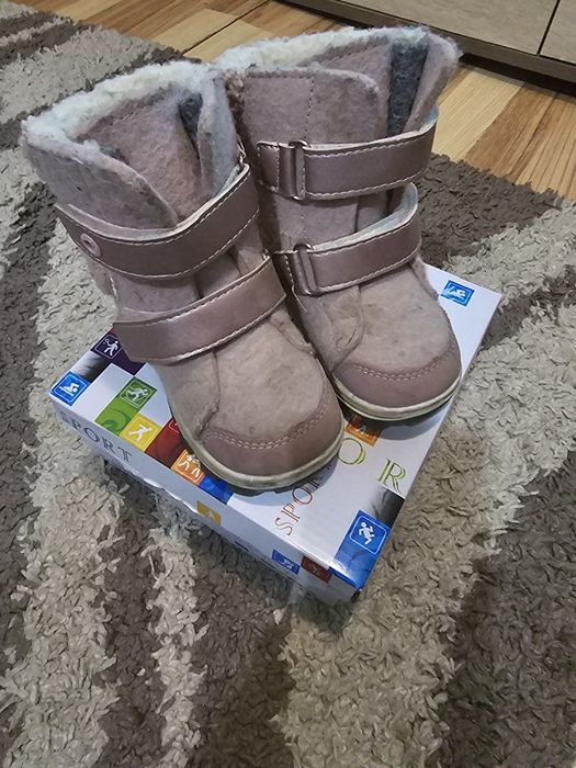 Детские валенки  на девочку